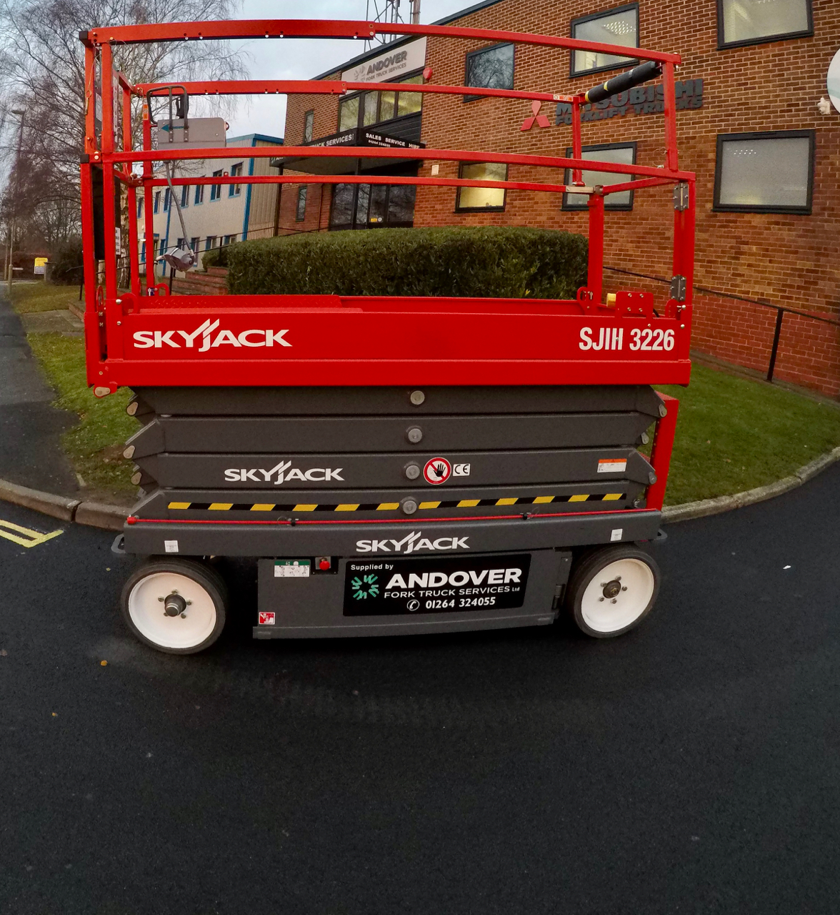 Skyjack SJIII3226 Scissor Lift-Ex-Demo Only 2.5 Hours-Huge Savings